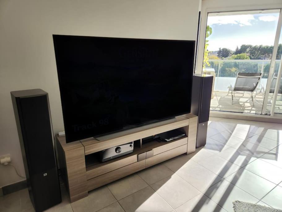 Bel Avec Terrasse Et Clim Apartamento